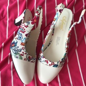 Slingback pumps, NWOT